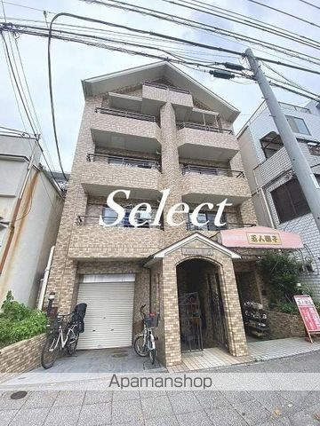横浜市中区麦田町２丁目の賃貸マンションの外観