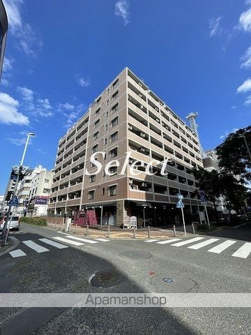 横浜市中区南仲通１丁目の賃貸マンションの外観