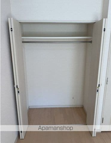 横浜市中区松影町１丁目の賃貸マンションの内装
