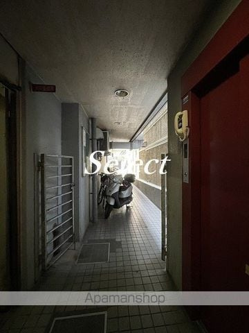 パストラル野毛マリヤのエントランス