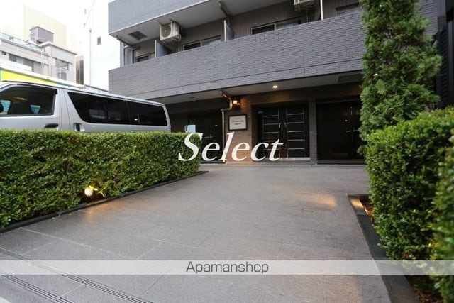 フェニックス伊勢佐木町のエントランス