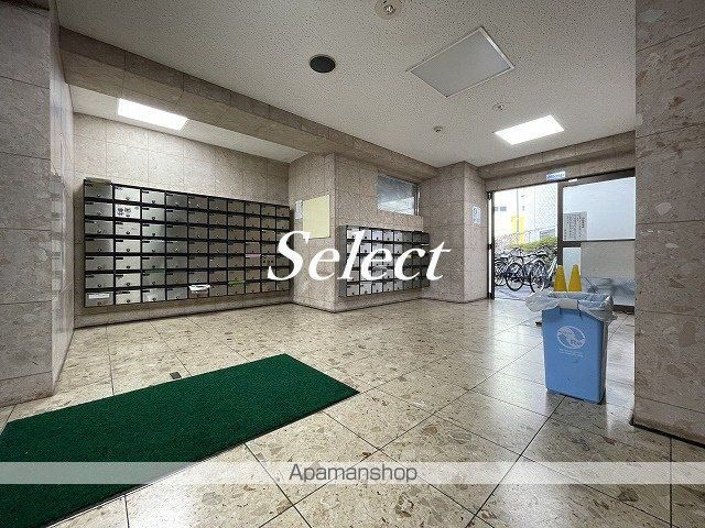横浜市中区長者町１丁目の賃貸マンションのロビー