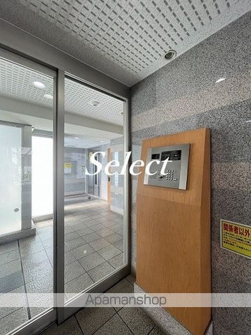 グランフォース横浜伊勢佐木町のロビー