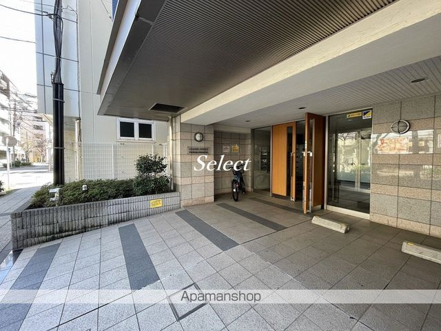 横浜市中区末吉町２丁目の賃貸マンションの外観