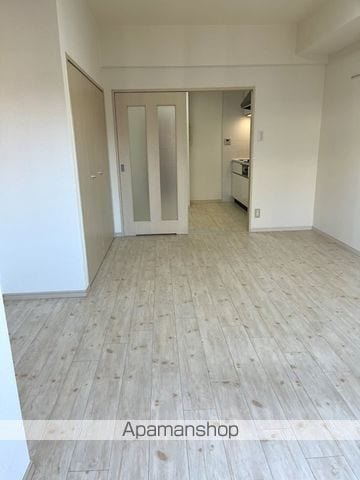 横浜市中区末吉町２丁目の賃貸マンションの内装
