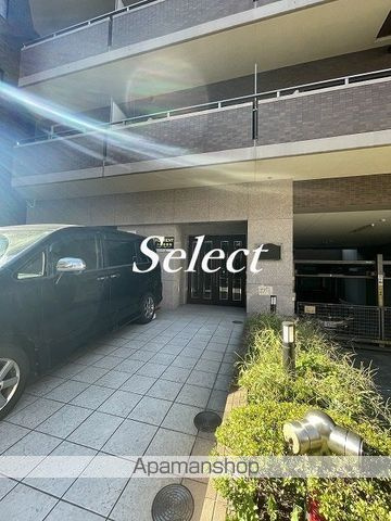 横浜市中区末吉町２丁目の賃貸マンションの外観