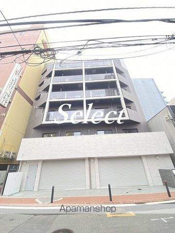 横浜市中区末広町３丁目の賃貸マンションの外観