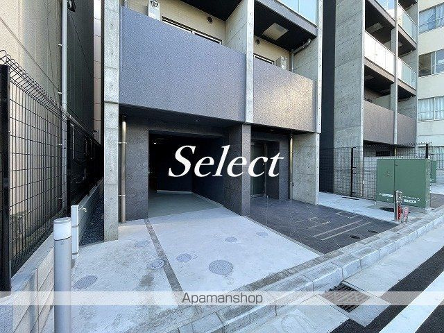 スパシエ横浜アルトのエントランス