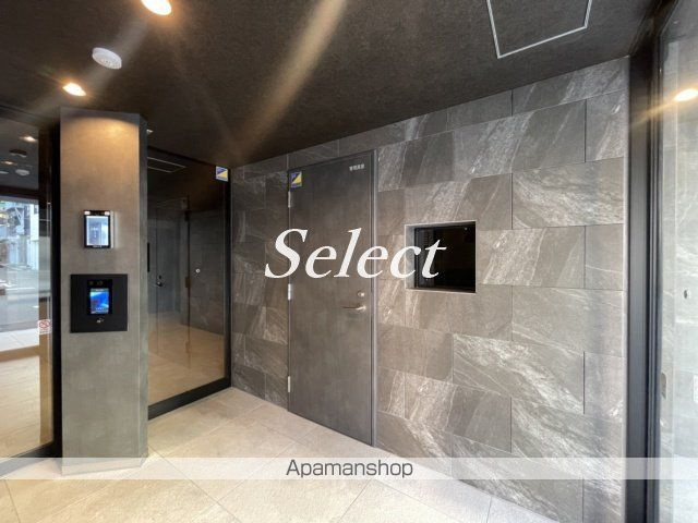 ＲＥＬＵＸＩＡ横濱元町のエントランス