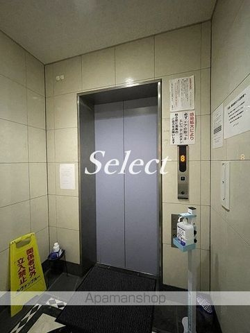 レオネクストル　ヴァン　ブルーのロビー