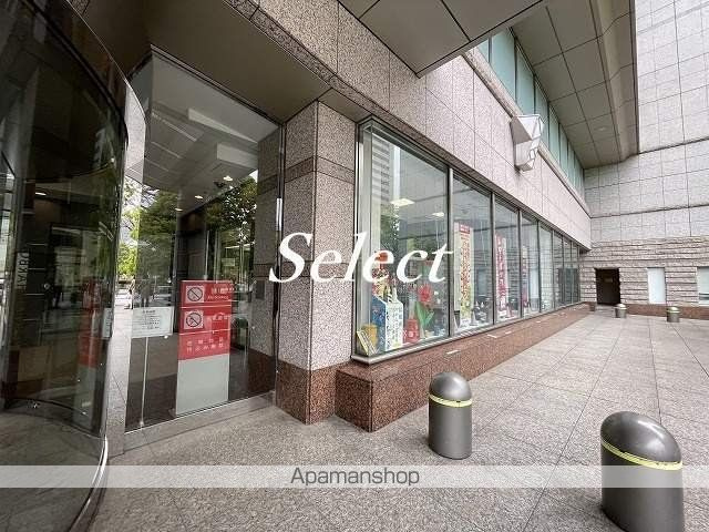 ブランズタワーみなとみらいの周辺|クイーンズスクエア横浜郵便局 郵便局 287m 