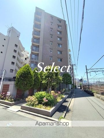 クレストフォルム横浜平沼の外観