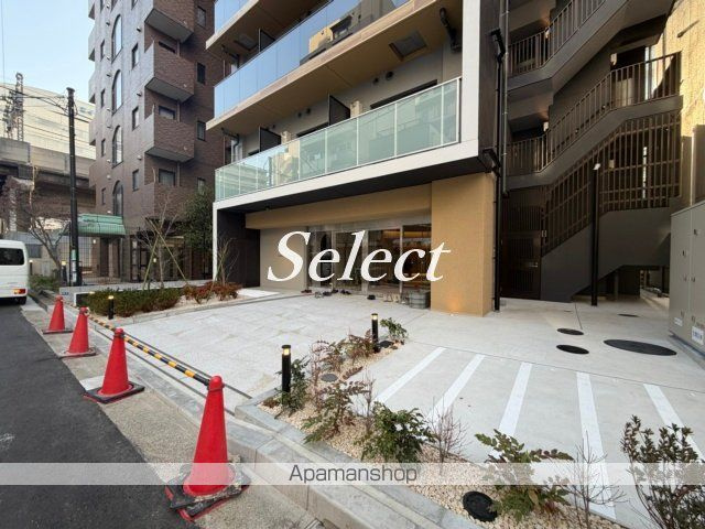 エステムコート横浜の外観