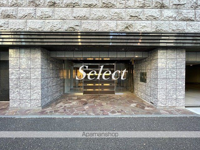 グランド・ガーラ横濱桜木町のエントランス