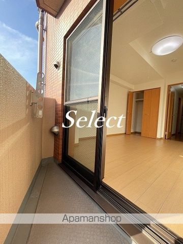 横浜市西区西前町２丁目の賃貸マンションの内装