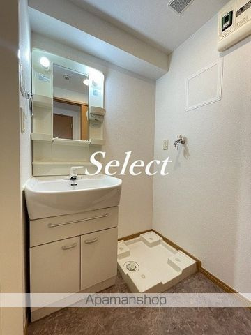横浜市西区西前町２丁目の賃貸マンションの内装