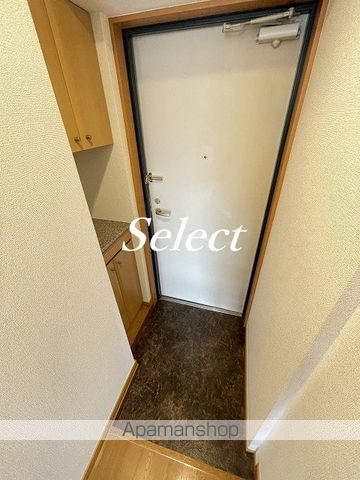 横浜市西区西前町２丁目の賃貸マンションの内装