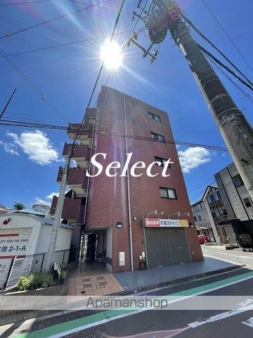 横浜市西区西前町２丁目の賃貸マンションの外観