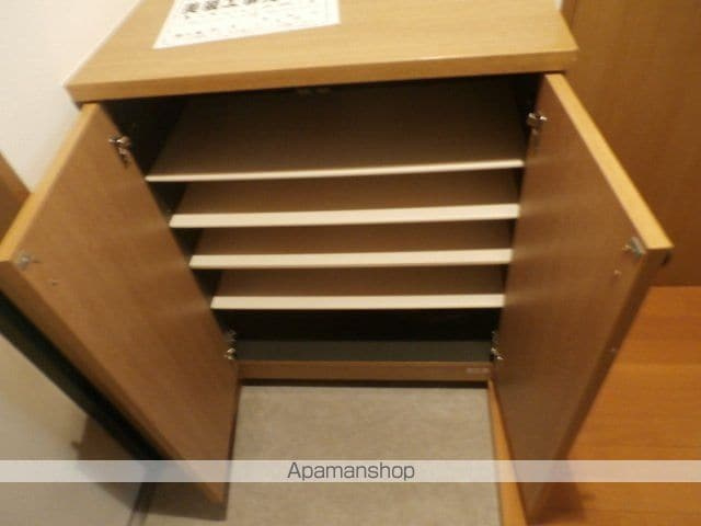 横浜市西区西戸部町２丁目の賃貸マンションの内装
