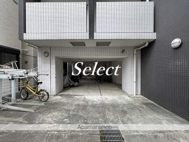 横浜市西区戸部本町の賃貸マンションの外観