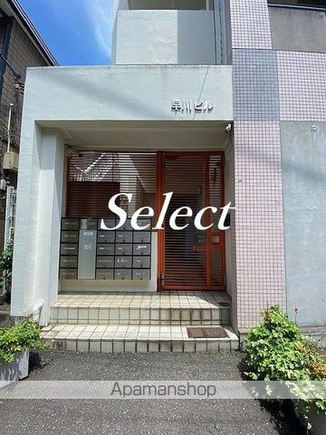 早川ビルのエントランス