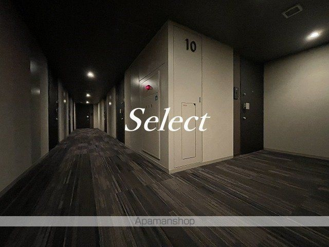 ザ・パークハビオ西横浜のロビー