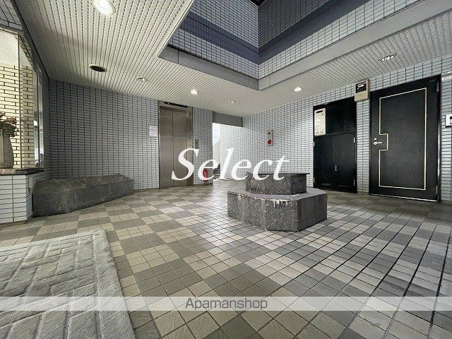 グリフィン横浜のロビー