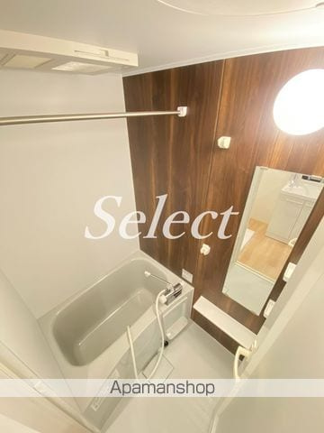 ＣＯＭＦＯＲＴ　ＹＯＫＯＨＡＭＡの内装