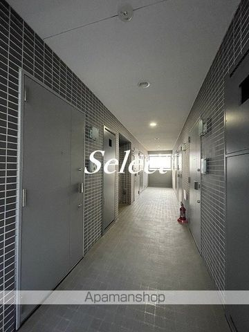 横浜市西区久保町の賃貸マンションのロビー