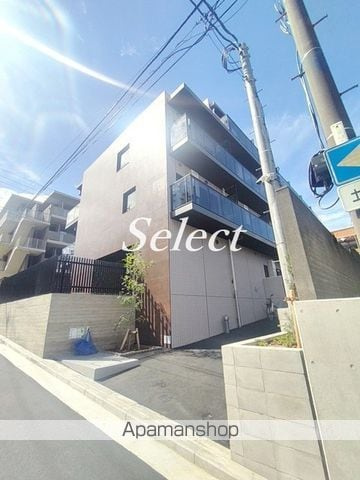 横浜市西区老松町の賃貸マンションの外観