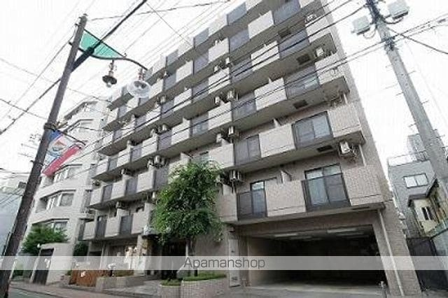 横浜市神奈川区松本町１丁目の賃貸マンションのエントランス