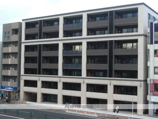横浜市神奈川区松本町１丁目の賃貸マンションの外観