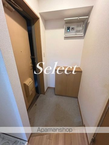 反町ツインズの内装