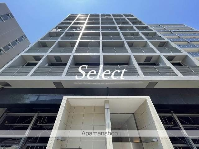 横浜市神奈川区東神奈川２丁目の賃貸マンションの外観