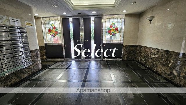 グリフィン横浜・ベイグランデ壱番館のロビー