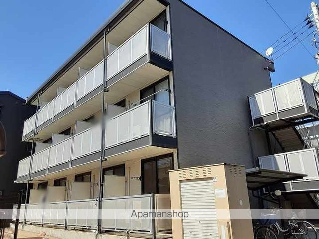 レオパレスベイサイドコート横浜の外観