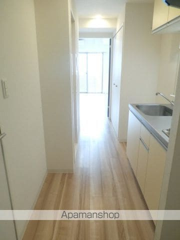 横浜市神奈川区西神奈川１丁目の賃貸マンションの内装