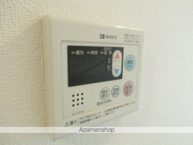 横浜市神奈川区西神奈川１丁目の賃貸マンションの内装