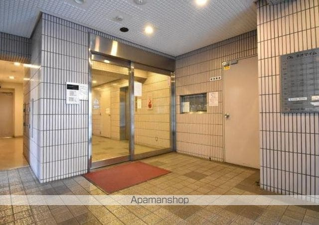 ネオマイム横浜台町のロビー