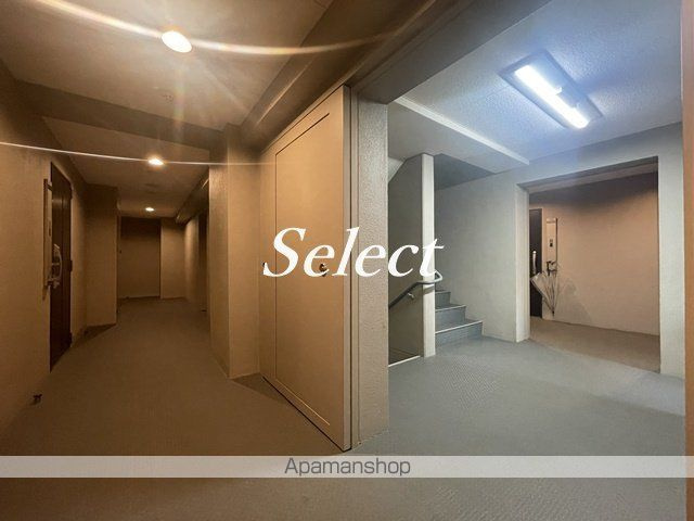 ドゥーエ横濱台町のロビー