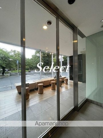 パークアクシス横浜反町公園のロビー