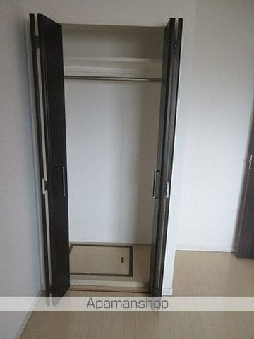ライオンズマンションセントワーフ横濱の内装