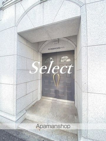 ＰＯＷＥＲＨＯＵＳＥ横濱のエントランス