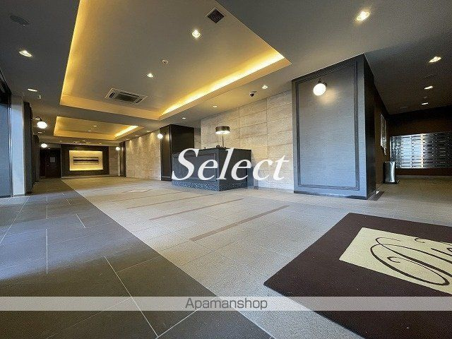 ドゥーエ横浜駅前のロビー