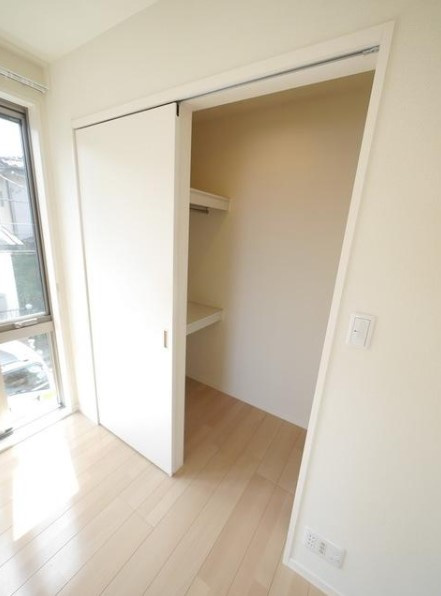 稲城市平尾１丁目のアパートの収納|※他部屋参考写真