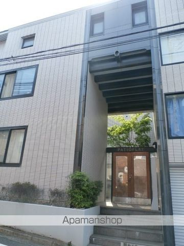 パティオフラットヨコハマの外観