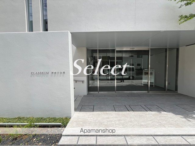 クラシアム神奈川台場のエントランス