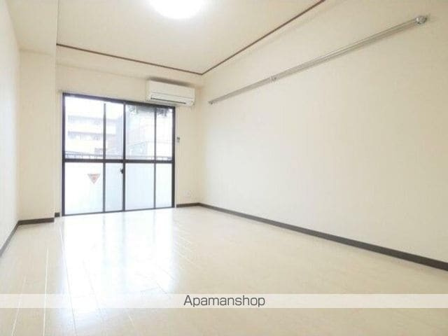 ＡＫビルの内装