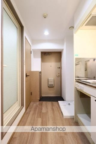 横浜市神奈川区浦島町の賃貸マンションの内装