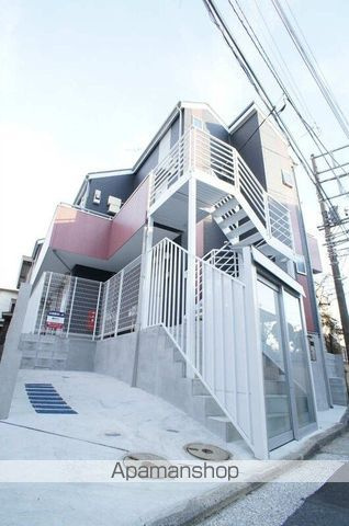 横浜市港南区下永谷６丁目のアパート
